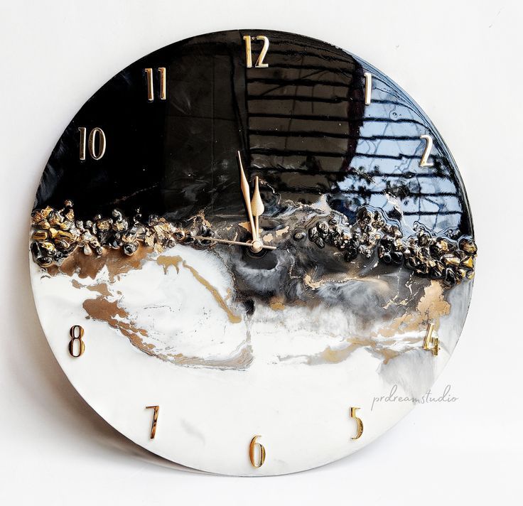 Resin Wooden Clock
